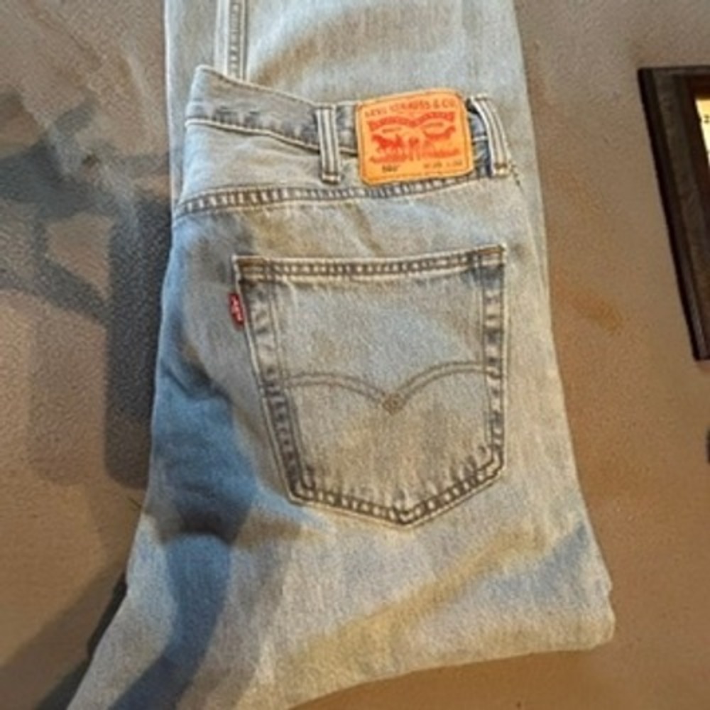 Levi's 550 Relaxed Fit Tapered Leg Light Wash Blue Denim Jeans Mens W38 L32 - Picture 10 of 10